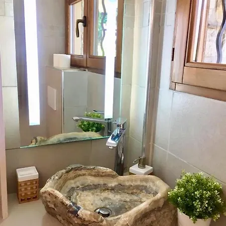 D Exception Avec Terrasse, Jacuzzi, Vue Mer, Parking, En Plein Coeur Du Village De 艾日