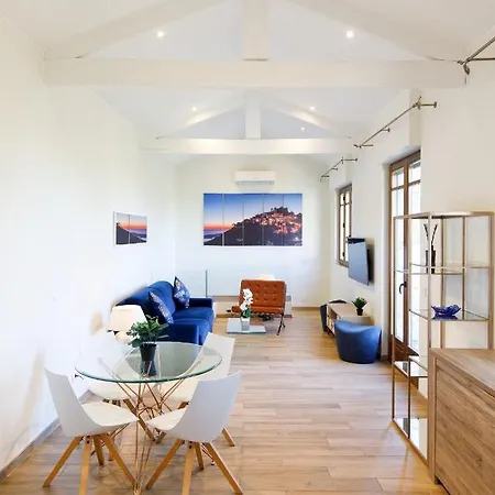 D Exception Avec Terrasse, Jacuzzi, Vue Mer, Parking, En Plein Coeur Du Village De * 艾日
