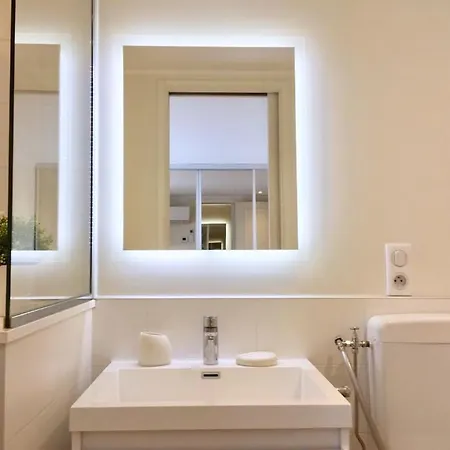 D Exception Avec Terrasse, Jacuzzi, Vue Mer, Parking, En Plein Coeur Du Village De 公寓 *