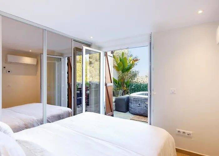 D Exception Avec Terrasse, Jacuzzi, Vue Mer, Parking, En Plein Coeur Du Village De