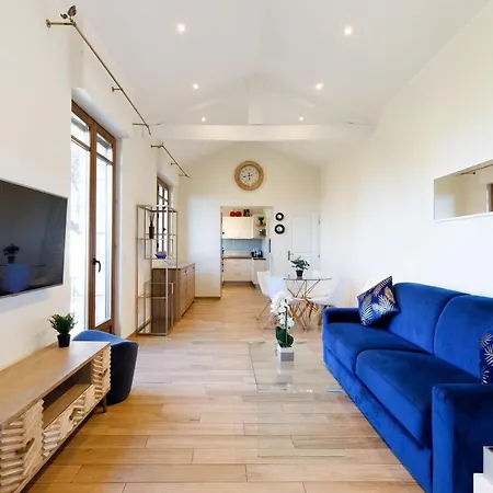 Apartment D Exception Avec Terrasse, Jacuzzi, Vue Mer, Parking, En Plein Coeur Du Village De *